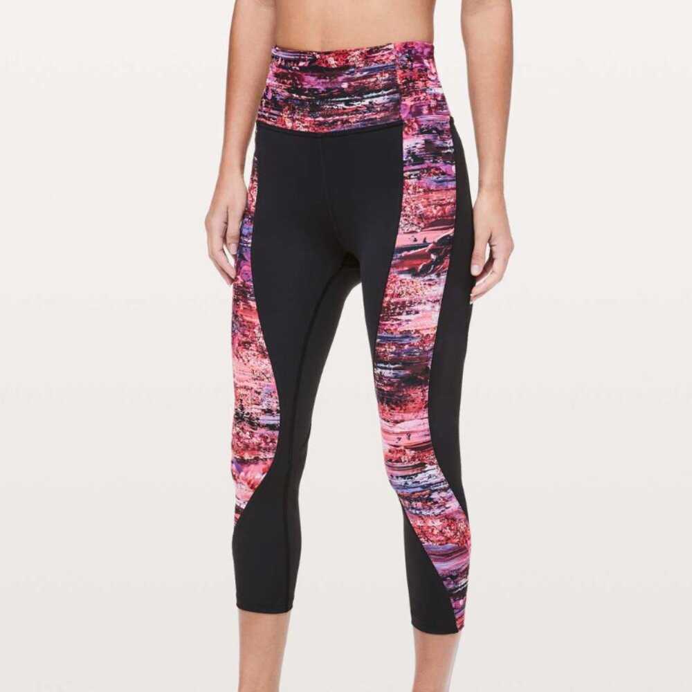 Lululemon Sweat & Repeat Crop *21" Black/Dahliascape Multi 4